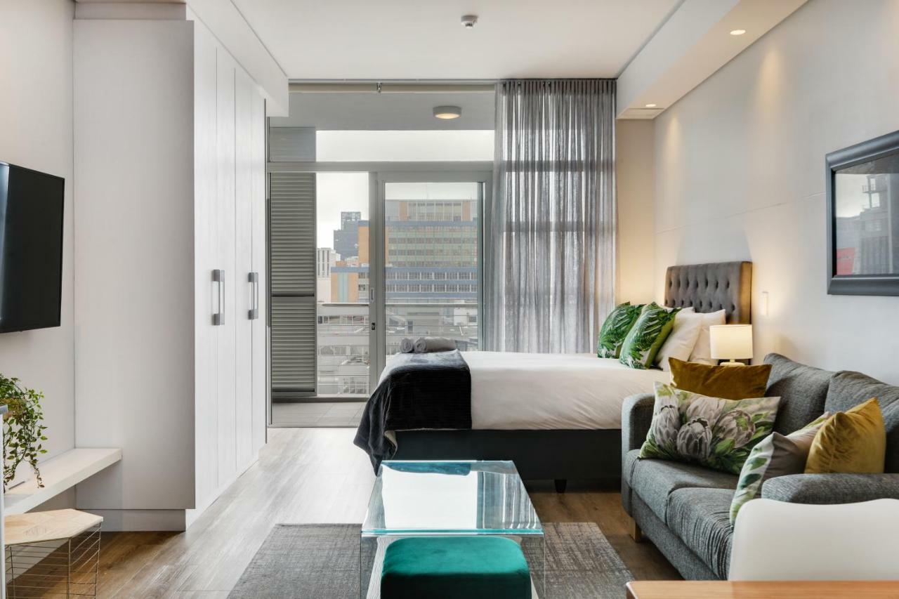 Backup-Power Eco Balcony Apartment Near Table Mountain 开普敦 外观 照片