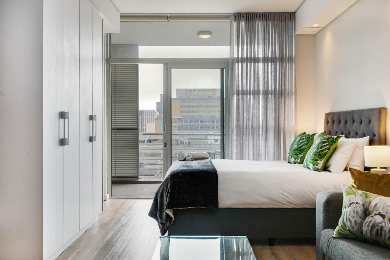 Backup-Power Eco Balcony Apartment Near Table Mountain 开普敦 外观 照片